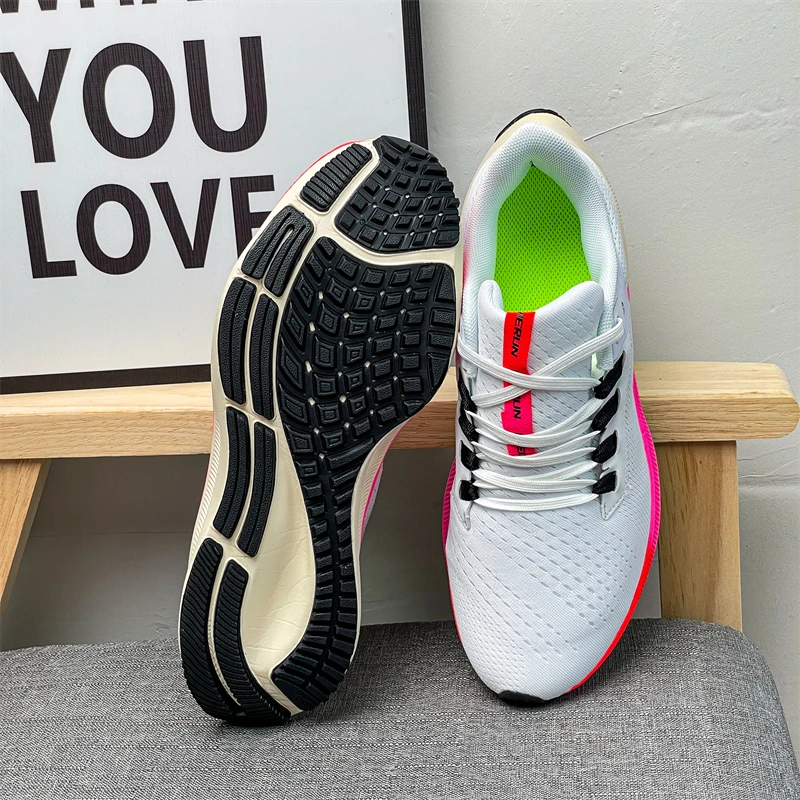 Durable and shock-absorbing running shoes with a soft sole that is lightweight, comfortable, and does not rub against the feet