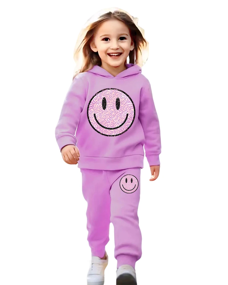 

A two-piece sports hoodie set for girls in autumn and winter, with a printed hooded top and long pants