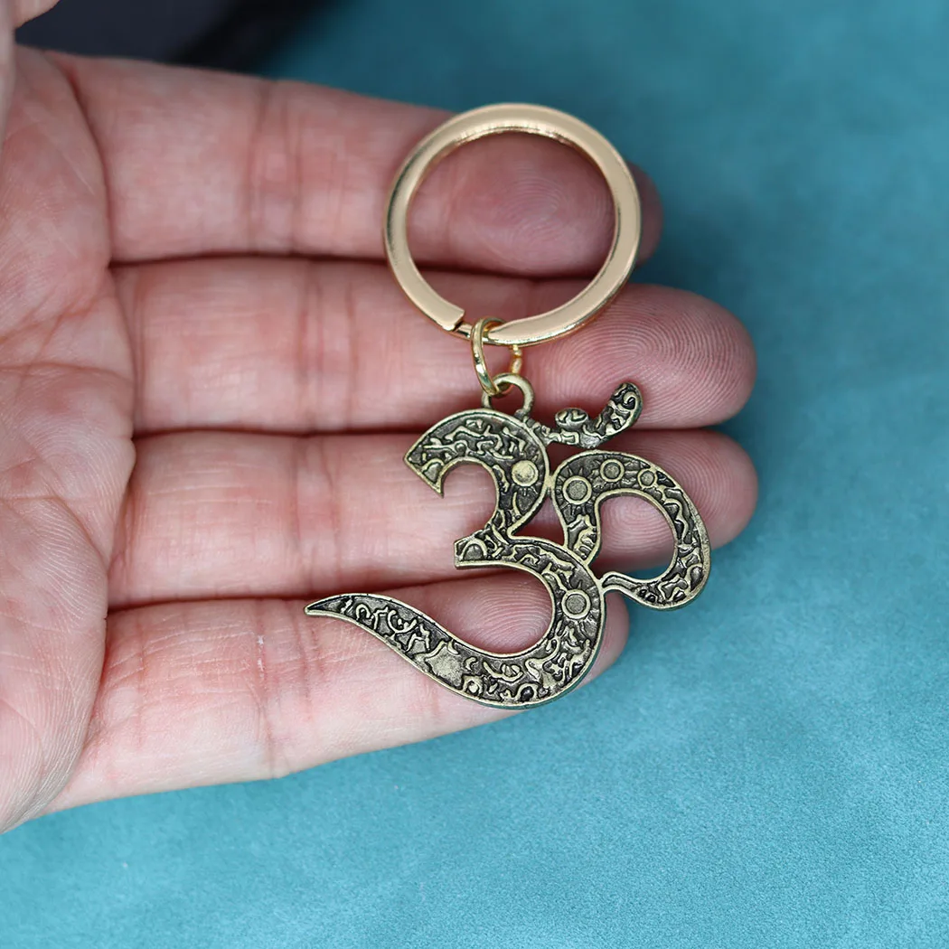 Nedar خمر أوم تميمة مفتاح سلسلة قلادة الرجال النساء العرقية فايكنغ المفاتيح التأمل البوذية اليوغا مجوهرات الهندوسية كيرينغ