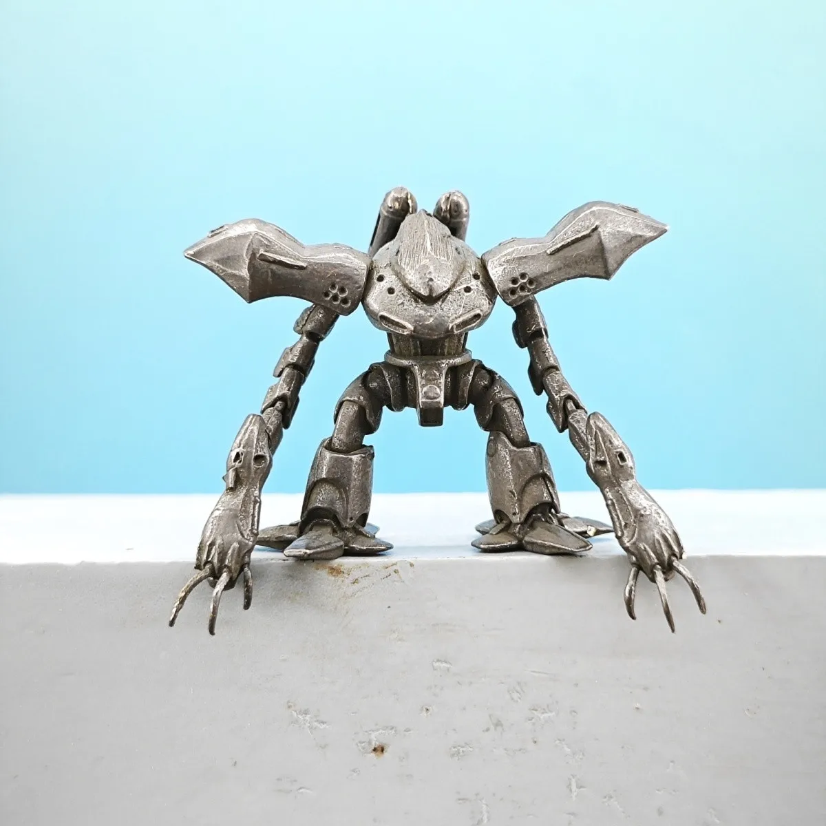 Brass Alien Mecha Miniature Model Creature Figurine Diorama Sand Table Decor Micro Landscape Tabletop Ornament