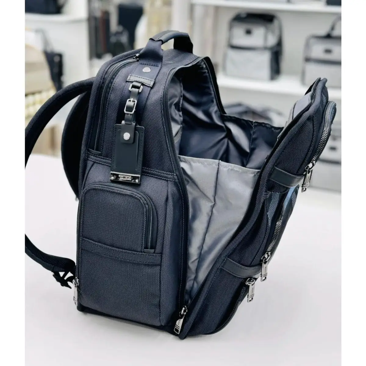 حقيبة ظهر للكمبيوتر للرجال من النايلون الباليستي 2603578D3 Alpha3 Series أنيقة مقاومة للماء للاستخدام اليومي #5