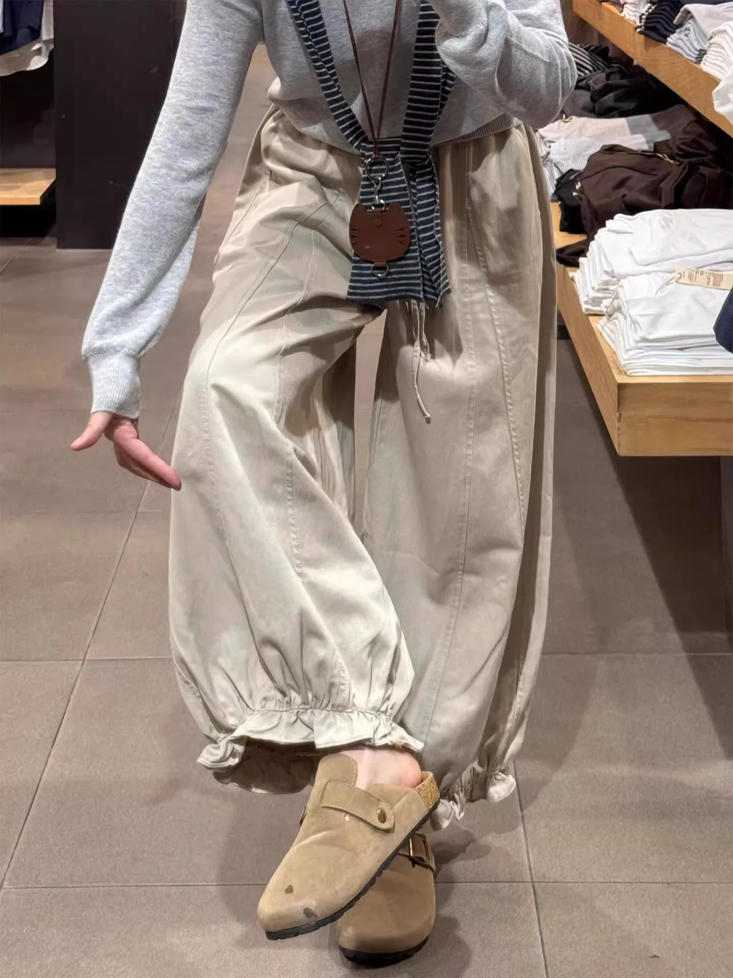 

Широкие брюки цвета хаки для женщин, осенне-зимние, новые, больших размеров, скрывающие бедра, свободные, стройнящие, длиной 7/8, с цветочным узором