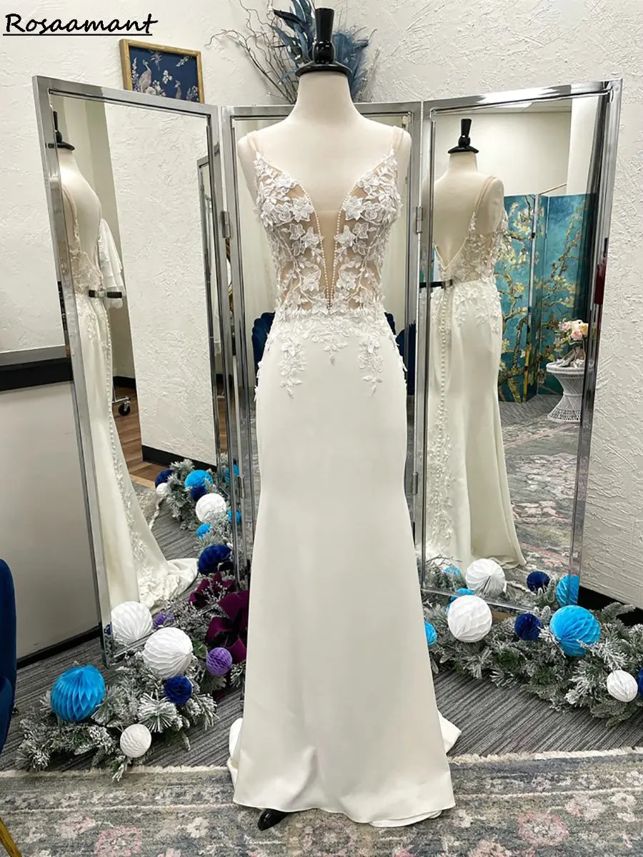 

Modern Spaghetti Straps Sleeveless Mermaid Wedding Dresses Deep V-Neck Appliques Lace Country Bridal Gowns