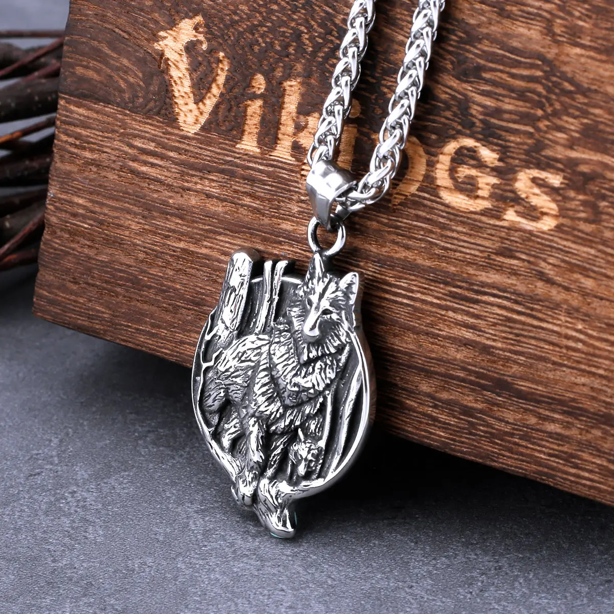 Stainless Steel Viking Wolf Head Vegvisir Compass Necklace Men's Fashion Charm Biker Punk Pendant Necklace Odin Amulet Jewelry