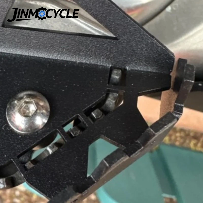 

2025-2026 Motorcycle Radiator Grille Cover Guard Grill Protection Accessories Fit For Honda CB750 Hornet CB 750 Hornet 2023 2024