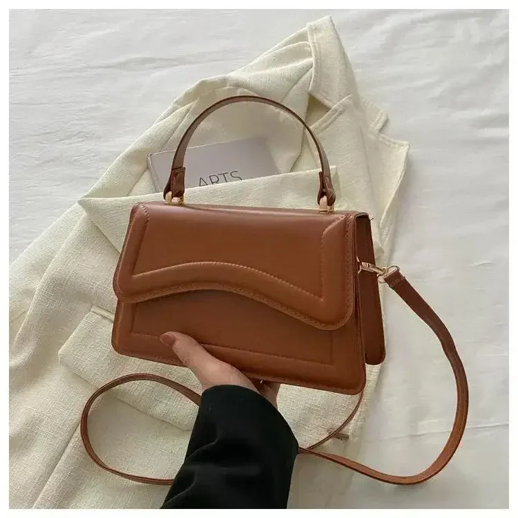 Hochwertige PU-Leder-Handtasche, Damen-Umhängetasche, einfarbig, Schultertasche, Crossbody-Tasche, kleine Tragetasche für Damen und Mädchen – Detail 18