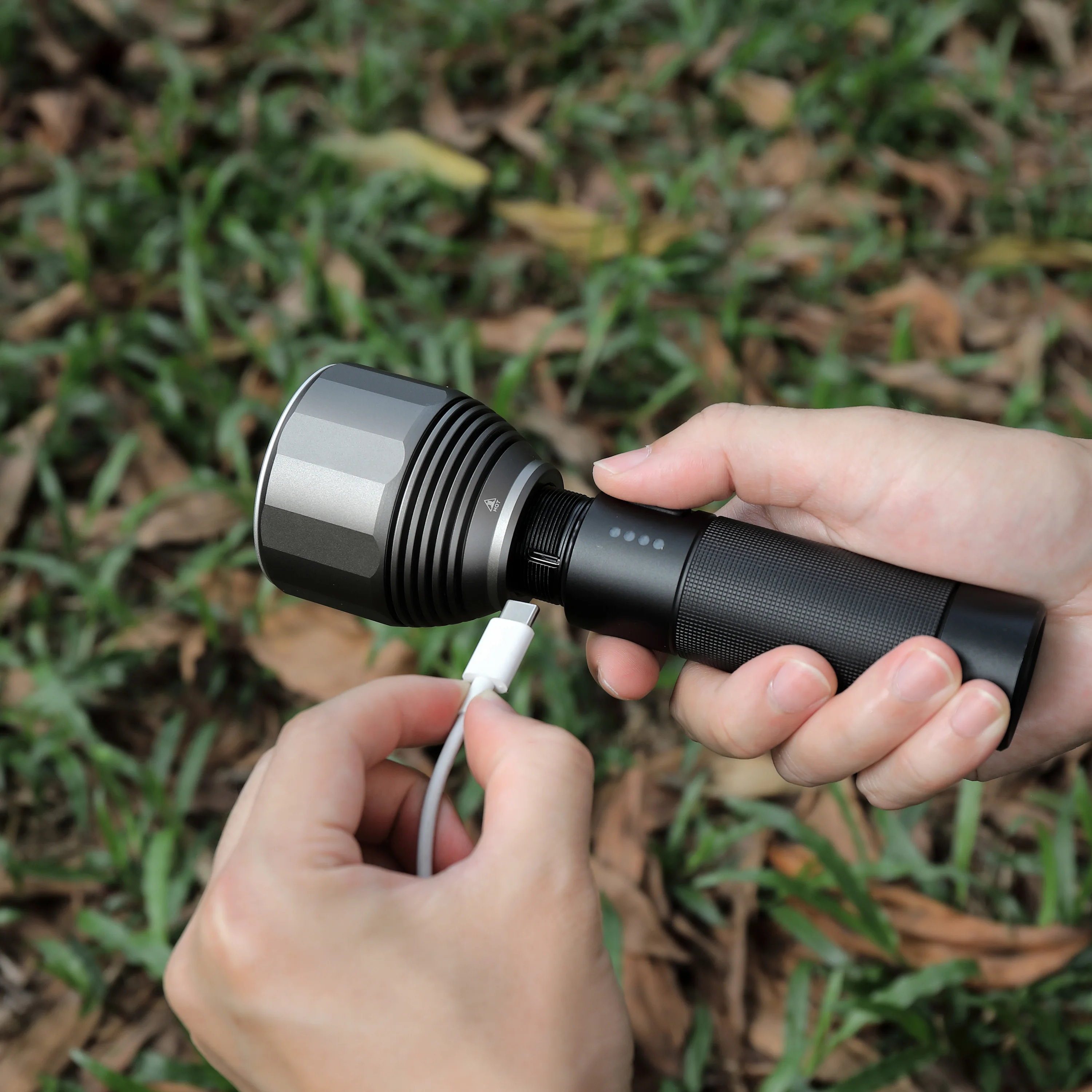 nextool-outdoor-performance-handheld-high-flashlight-2000-lumens-26650-battery-for-tactical-camping-hiking-tactical-walking