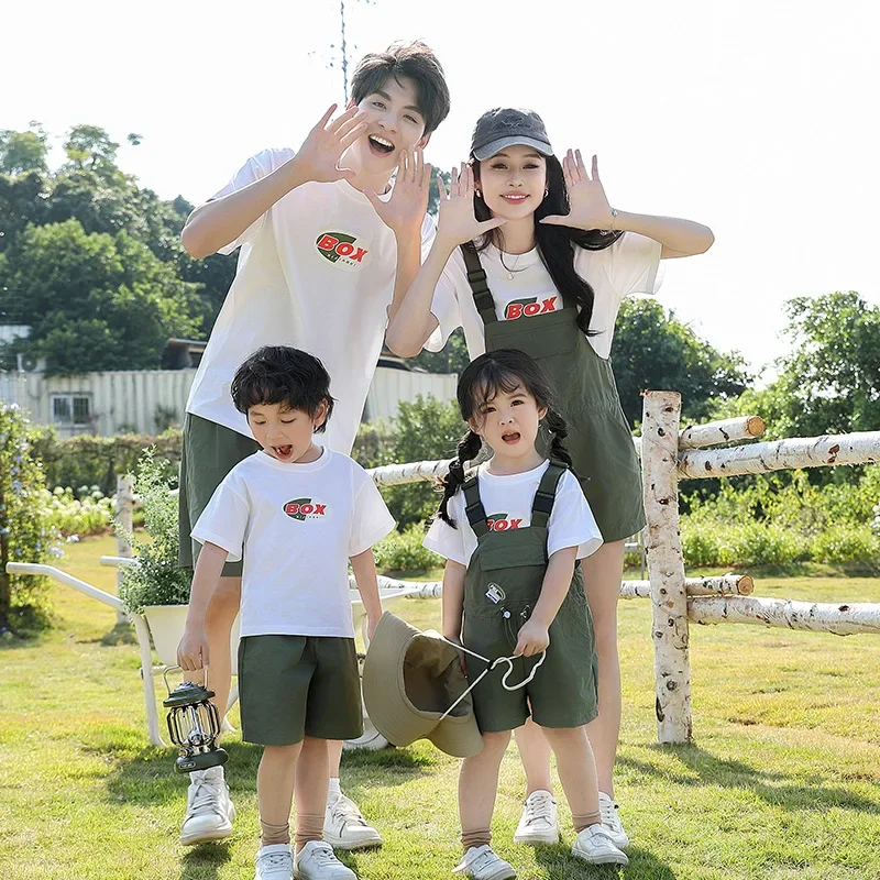 

Family Matching Fashion Clothes Parent-child Clothing Korea Mom Daughter Baby Tops Jumpsuit Sets Dad Son T Shirts Shorts Outfits