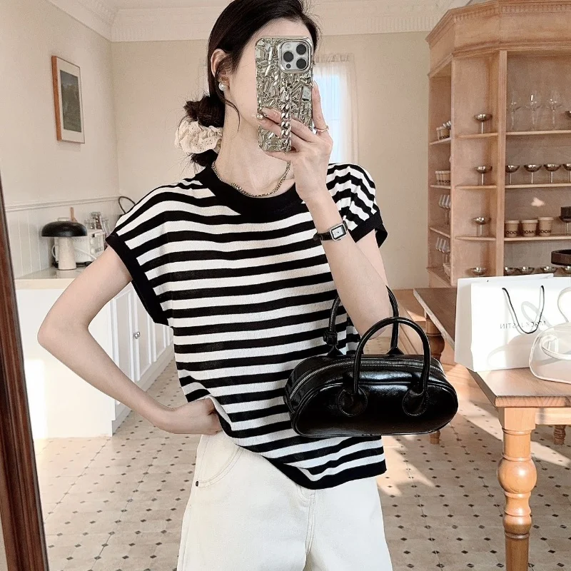 Summer New round Neck Sleeveless Striped Top Trendy Slim Fit High Waist T-shirt Women