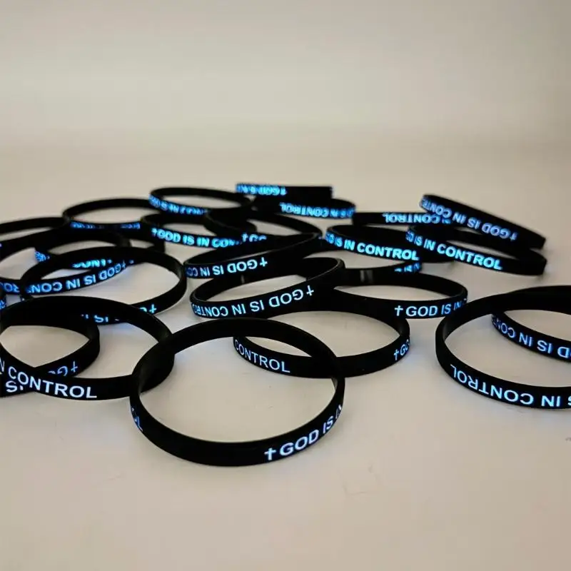 2026 New Pack Of 7pcs Elastic Glow Bracelets Perfect For Group Event And