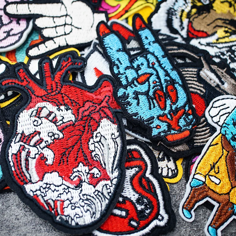 HEART EYE DIY Child Patches Embroidery For T-Shirt Iron On Appliques Clothes Jeans Stickers Badges Parche ROCK MUSIC PUNK