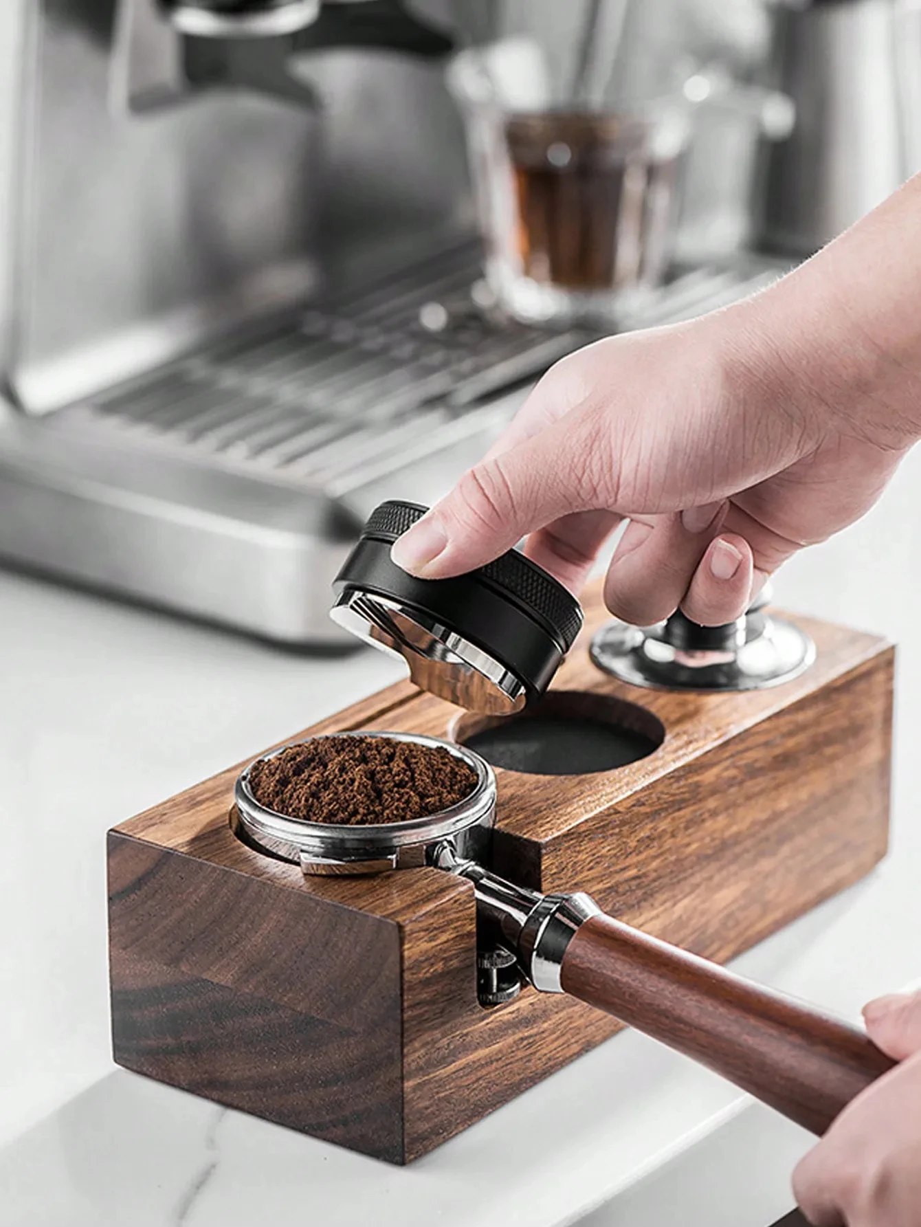 Leeseph Wood Coffee Tamper Holder Wooden Espresso Tamper Stand Tamper Station Wooden Base Anti-Slip Coffe Portafilter Holder