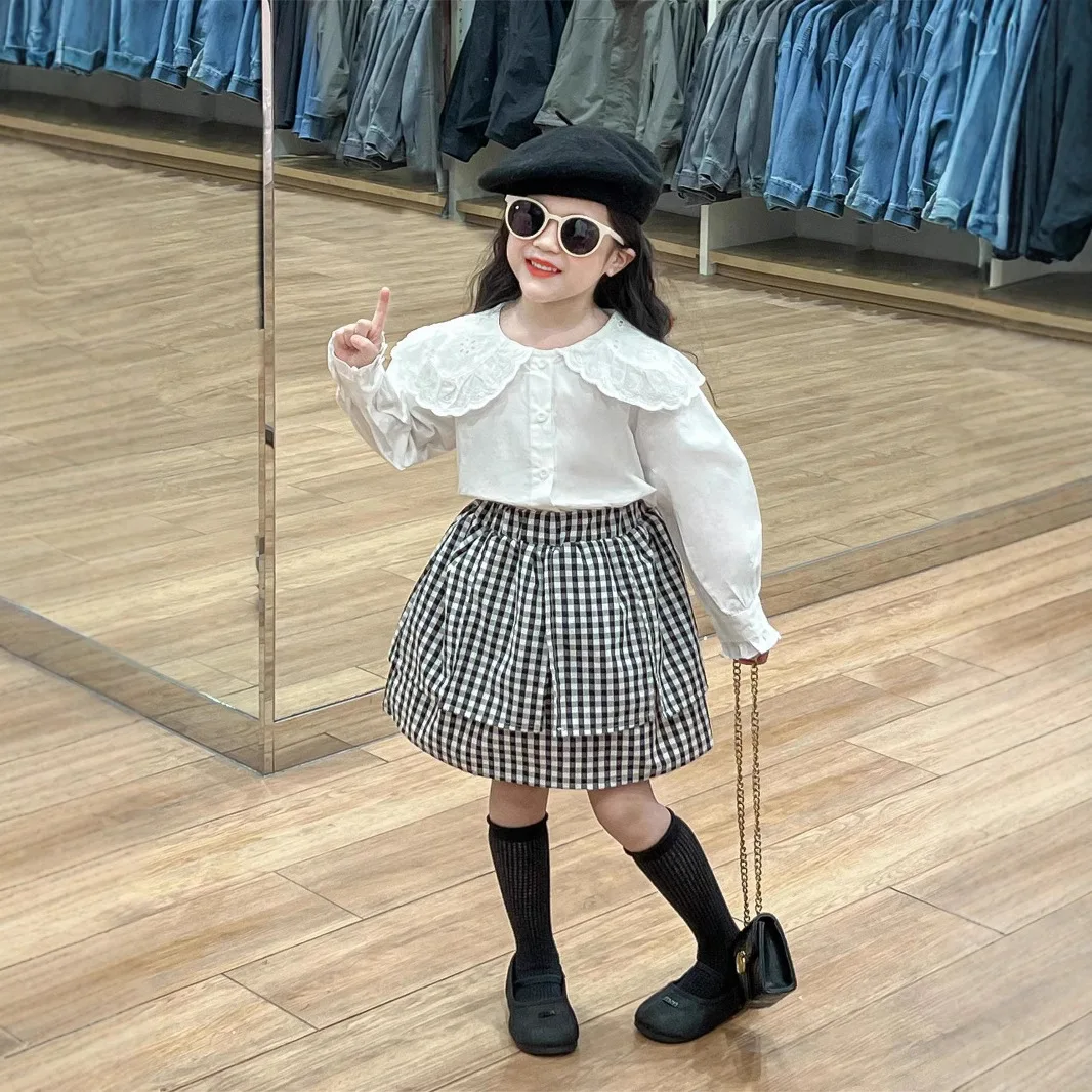

2025 Spring Girls' Temperament Literary and Art Fan Lace Large Lapel Doll Shirt Split Plaid Skirt