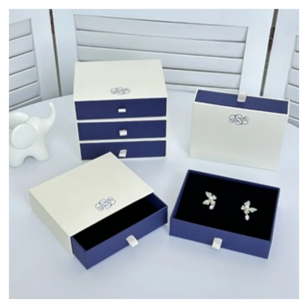 50pcs 9.5*9.5*2.5cm Paper box custom necklace ring box with sponge personalized logo Exquisite jewelry package split dr