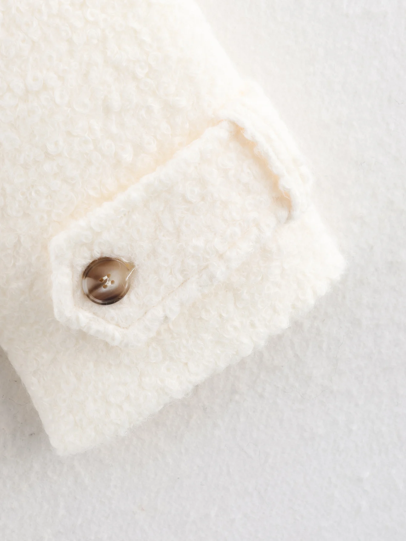 Cappotto di lana in pile corto moda donna autunno inverno femminile doppio petto colletto rovesciato capispalla per pendolari giacca beige