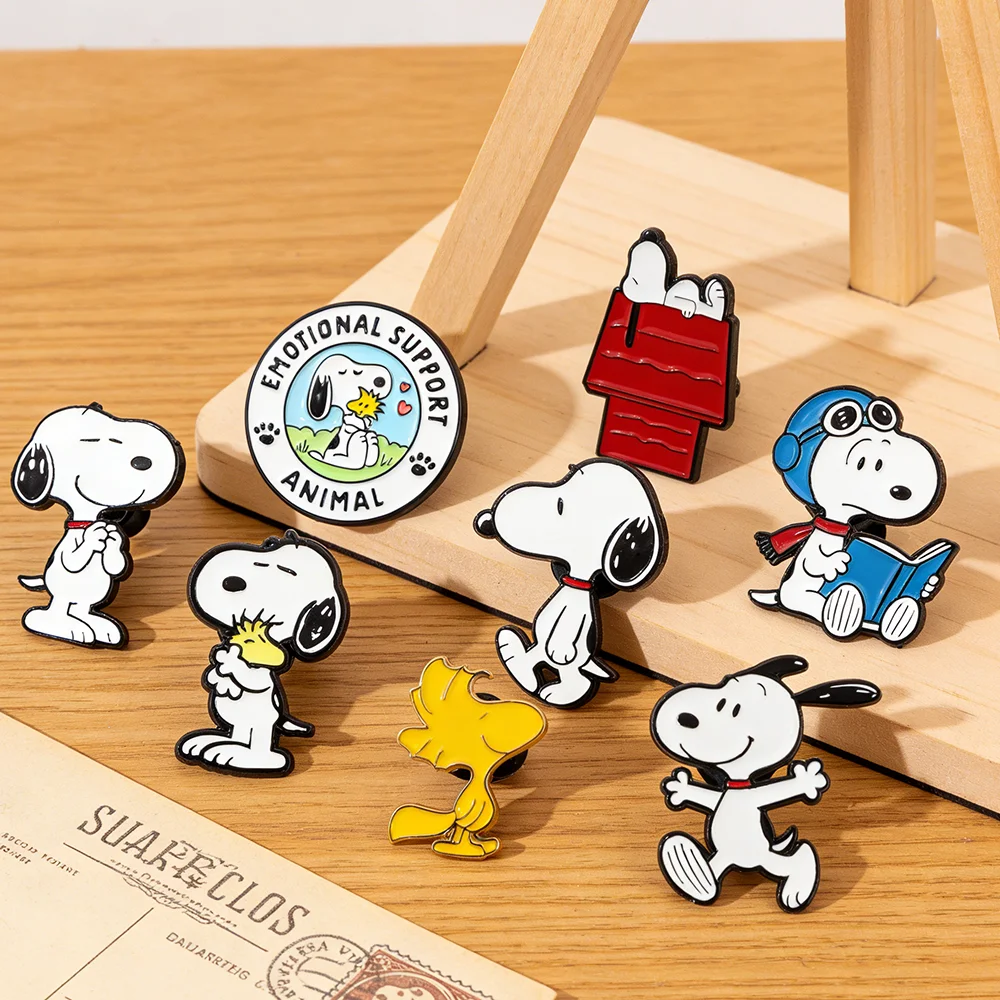 Lindo Broche Esmaltado de Snoopy y Woodstock, Pin de Solapa de Dibujos Animados para Mochila, Decoración de Ropa Vaquera, Regalo Ideal para Niños