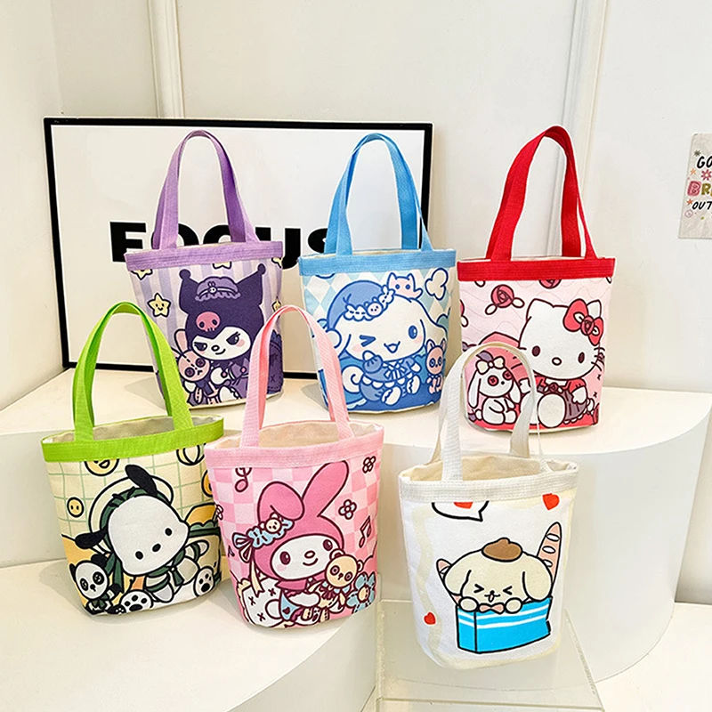 กระเป๋าทรงถังผ้าใบลายการ์ตูน Hello Kitty Kuromi กระเป๋าช้อปปิ้งนอกบ้าน Y2K กระเป๋าสะพายไหล่สไตล์เกาหลีกระเป๋าถือกระเป๋าอาหารกลางวันสำหรับนักเรียน