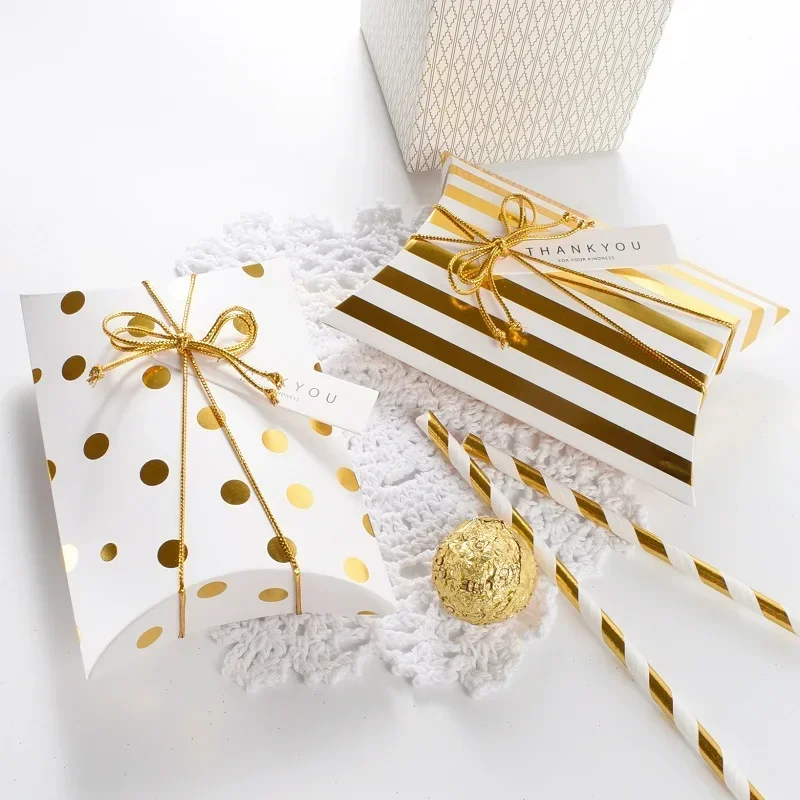 

New Favor Candy Box Bag Craft Paper Pillow Shape Wedding Favor Gift Boxes Party Box bags Baby Shower Gift Packaging Boxes