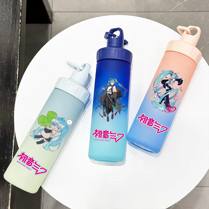 Hatsune Miku 600ml Gradient Graduated Cup Large Capacity Childrens Water Cup Plastic Portable Sports Mountaineering Water Cup