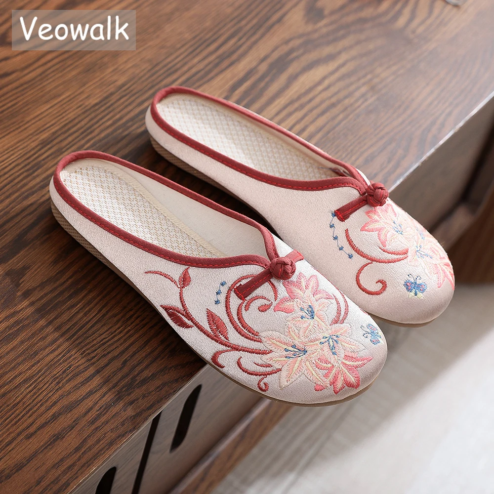 Veowalk Women Cotton Embroidered Flat Mules Slippers Round Toe Retro Chinese Style Comfortable Soft Home Shoes for Ladies