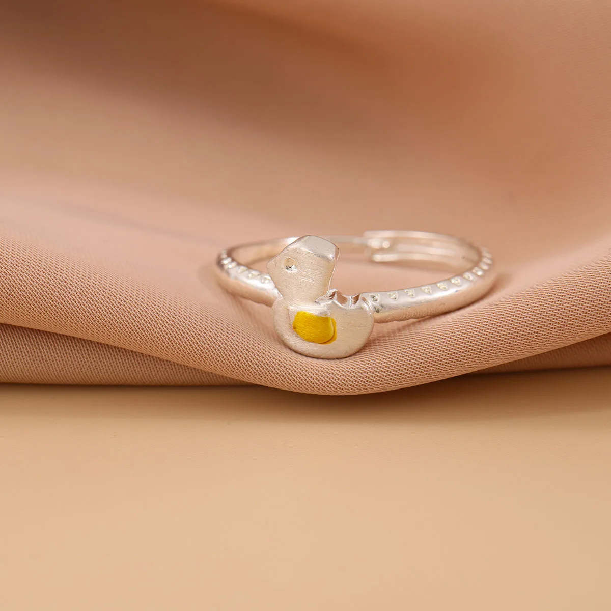 موضة جديدة الحلو الحيوان 925 فضة لطيف بطة شخصية افتتاح خواتم R333