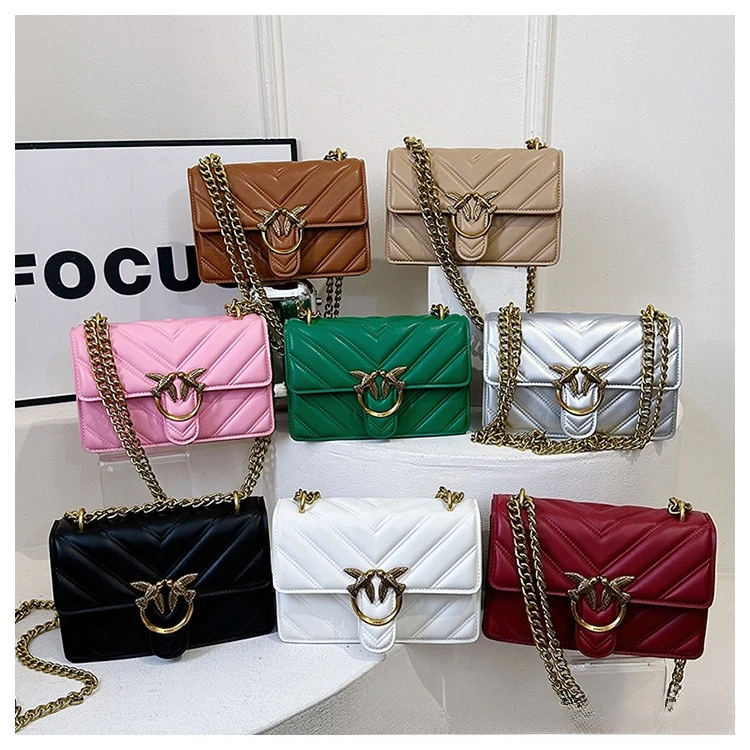 

Lingge Chain Swallow Bag, New Versatile Small Square Bag, Fashionable and Western Single Shoulder Crossbody Bag