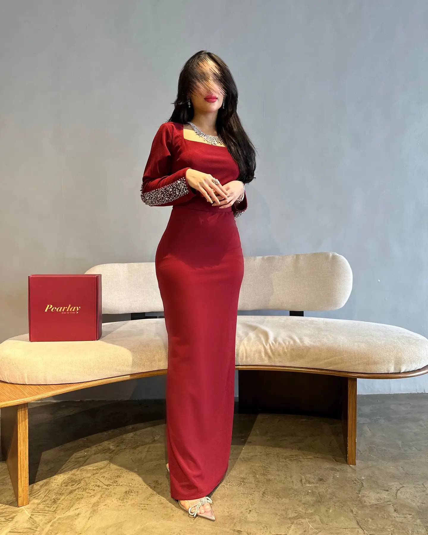 

Customized Jersey Straight Crystal Evening Dress Square Neck Floor Length Long Sleeves Sweep Train Burgundy Vestidos de fiesta