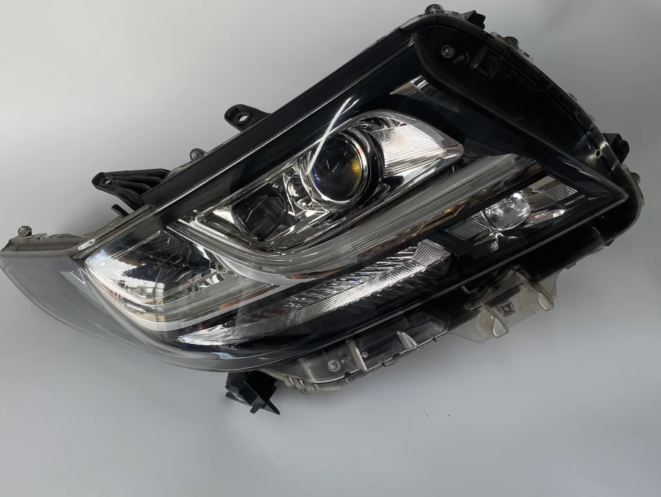 for Toyota alpha GGH30 Headlight Assembly