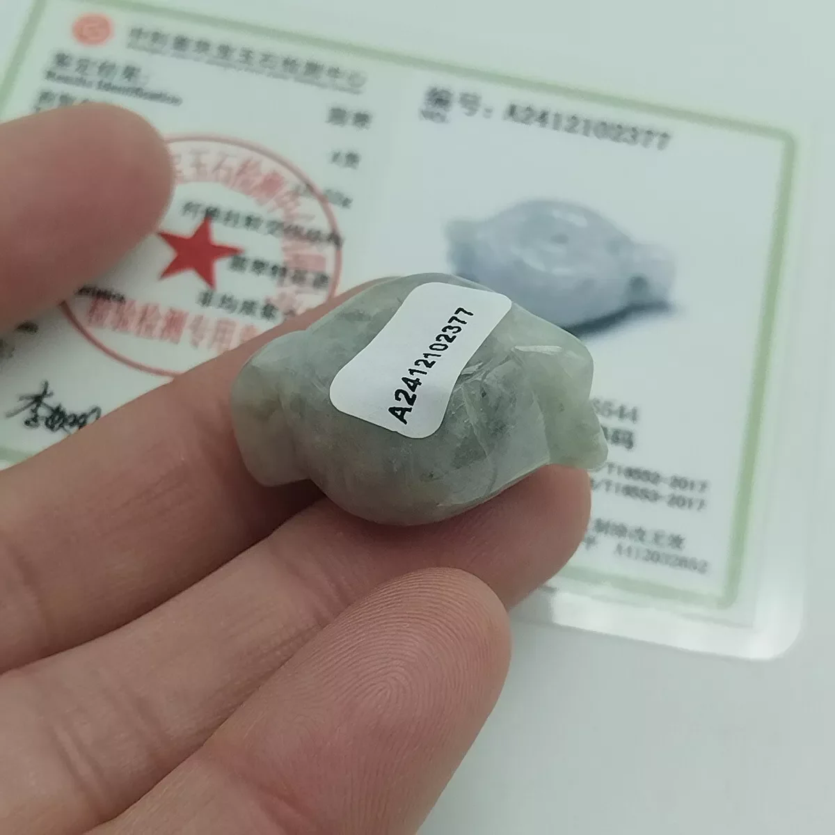 Zertifizierter, 100 % natürlicher Jade-Jadeit-Anhänger aus Burma vom Typ A, feiner, handgeschnitzter Teekannenanhänger