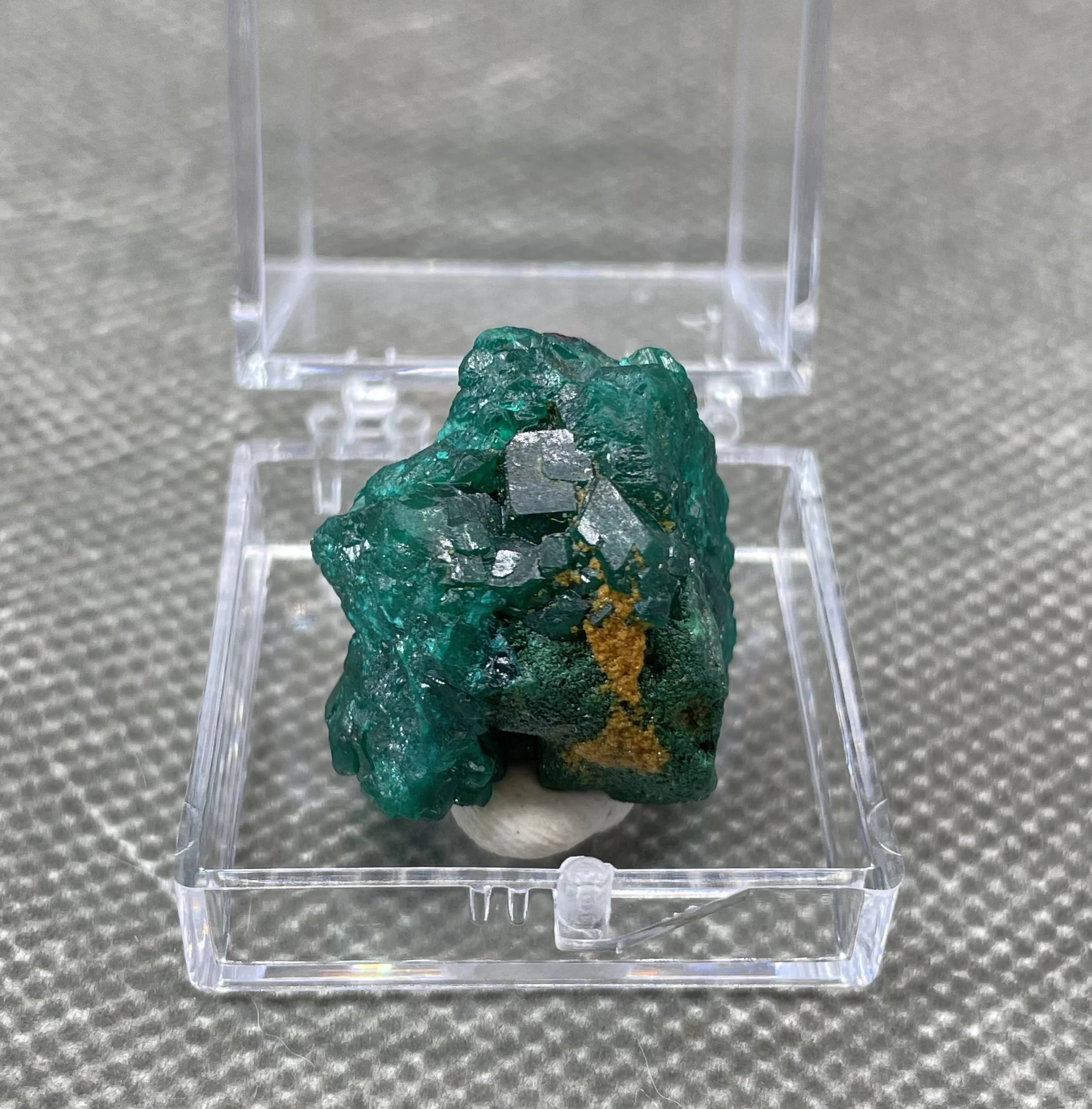 Natural Congo green Dioptase Mineral specimen + box size 3.4 cm + healing quartz crystals and stones rock gemstone