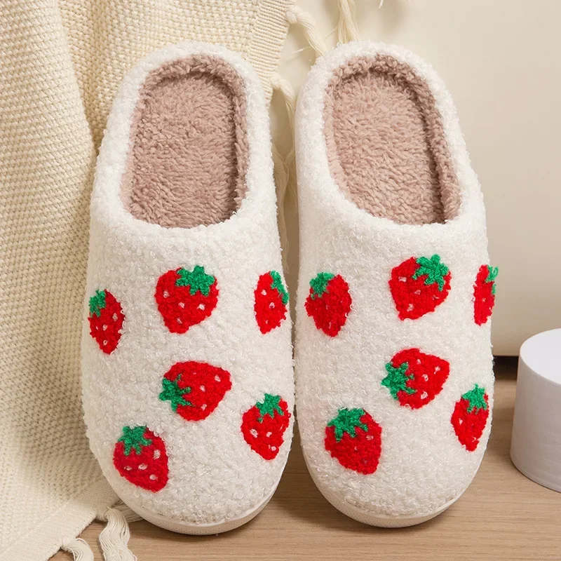 

2025 New Cotton Slippers Ladies Style Strawberry Vamp Fashion Warm Home Autumn and Winter Slippers