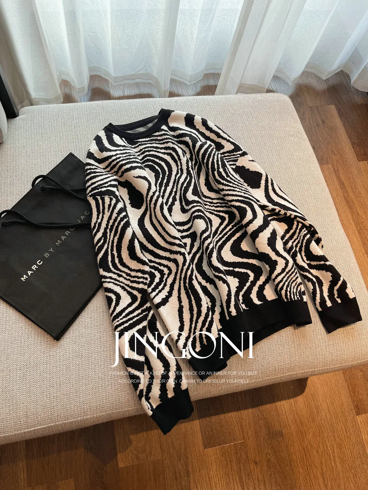 Leopard Pullover Sweater Cropped Woman Clothing 2024 Winter Fall Y2k Tops Knitwear Long Sleeve Korean Fashion Style Luxury New