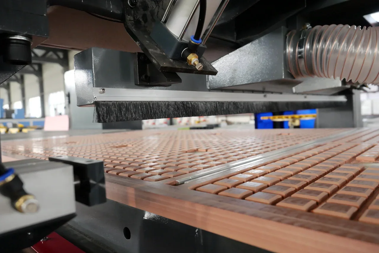 Best 1325 1530 2030 Wood Toys Making Equipment Woodworking Auto Tool Change Cnc Router Machine With Atc