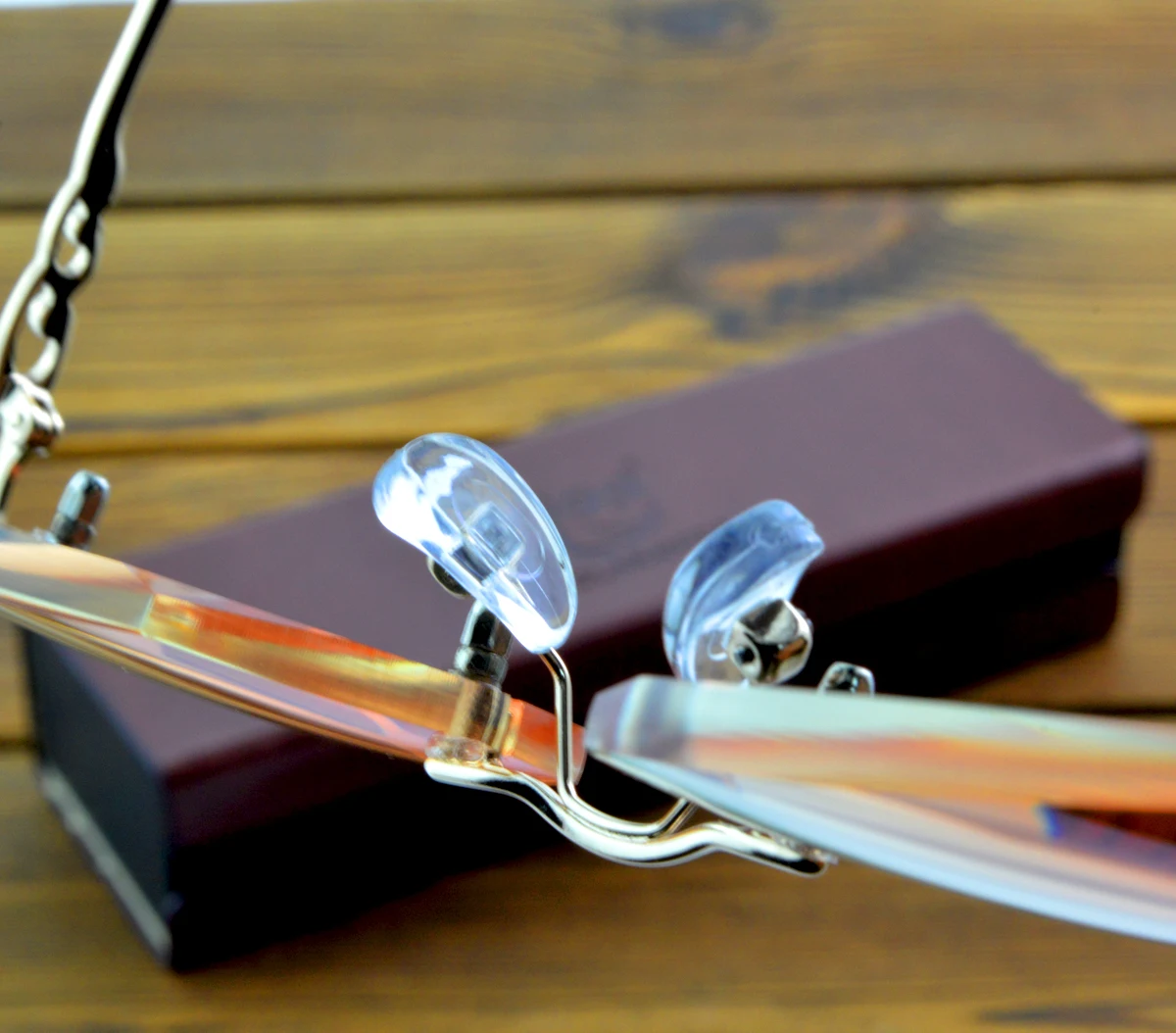 نظارات قراءة بدون إطار للرؤية الواحدة عدسات شفافة مضادة للوهج، مريحة مع وسادات أنف ناعمة، مثالية للاستخدام اليومي، +0.75 إلى #4