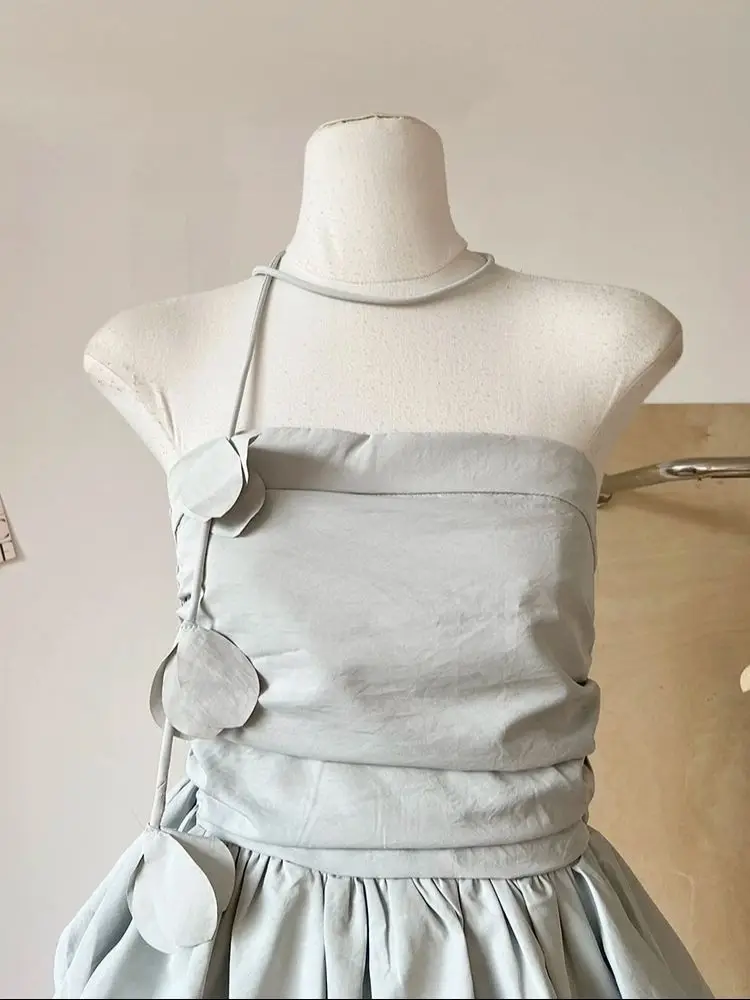 2025 Summer Women's Elegant Off-Shoulder Sleeveless Camisole Girl Versatile Staple Tube Top with Secure Fit