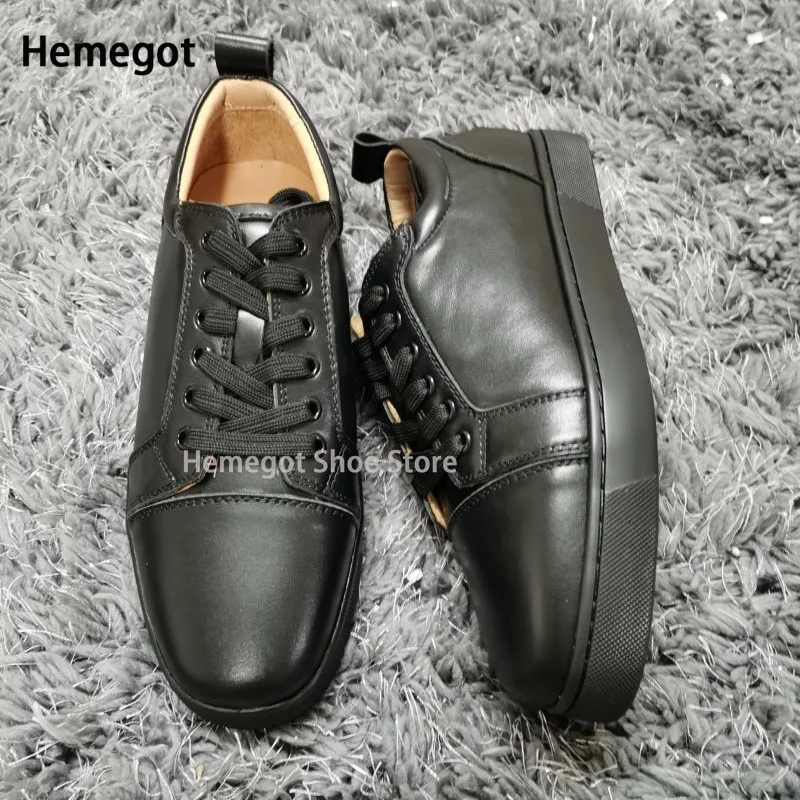 Low Top Rivets Sneakers for Men Lace-Up Platform Casual Shoes High Quality Studded Couple Casual Shoes White Black Men's Shoes