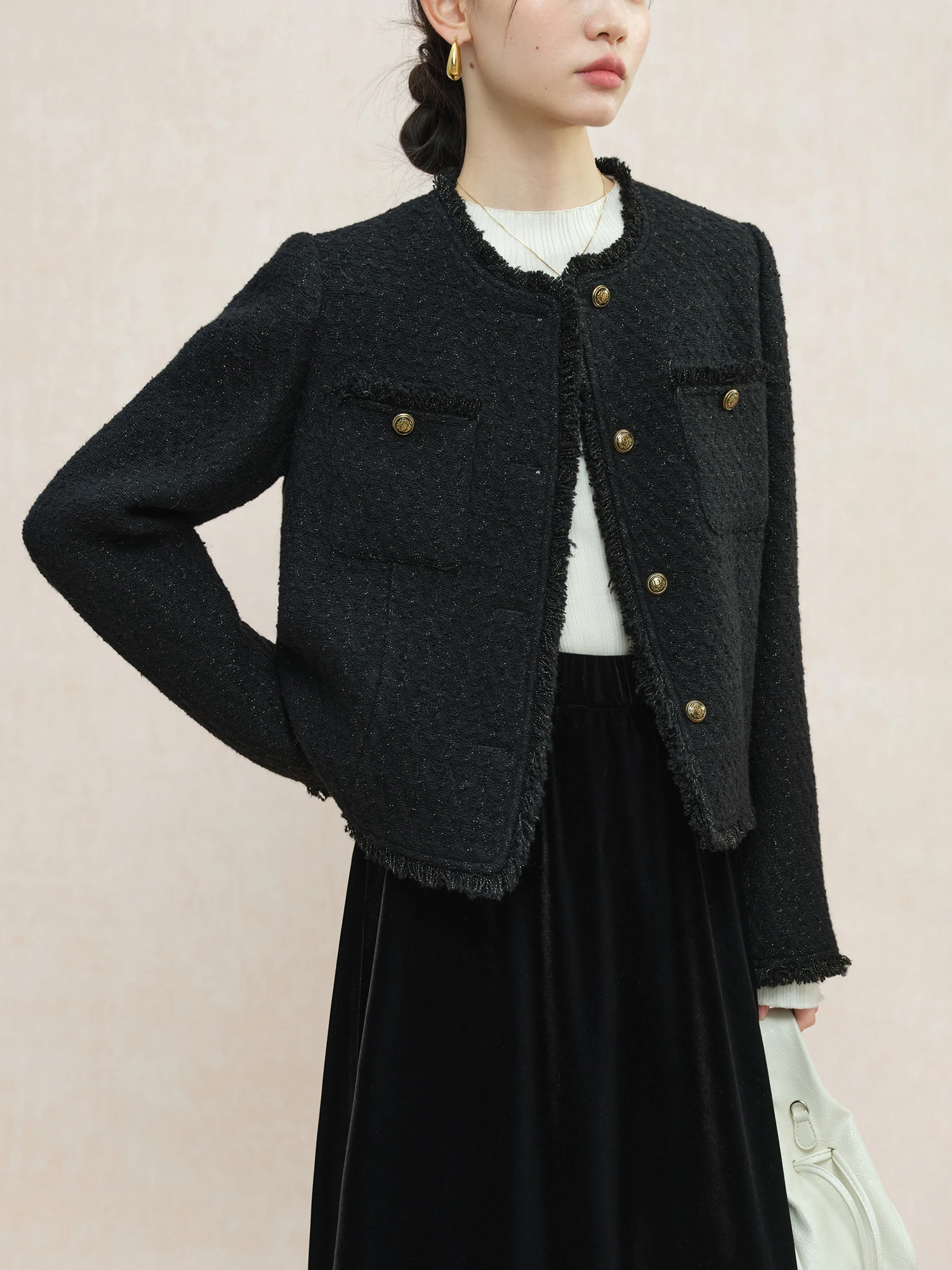 ZIQIAO Women Tweed Jackets Winter 23.4% Wool Black Temperament Short Wool Coats Round Neck Single Breasted Jacket 24ZQ94230