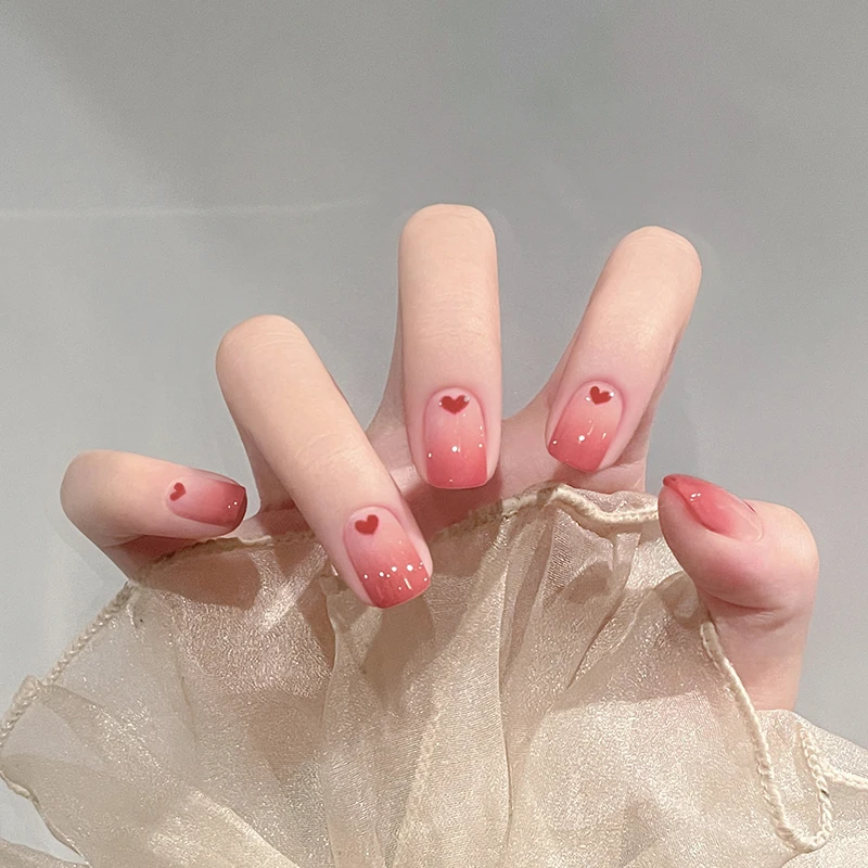 24Pcs Nude Pink Powder Blusher Style Fake Nail Tips Short Square Head False Nails Heart Gradient Wearable Finished Fake Nails