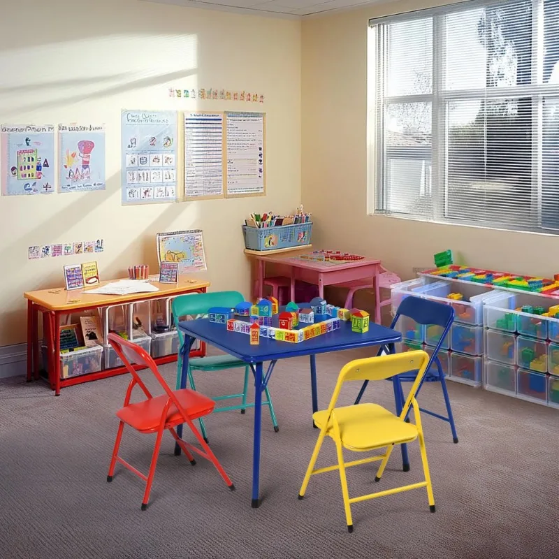 

Детский игровой карточный стол и набор стульев, мебель для малышей из 5 предметов для игровой комнаты и дошкольников