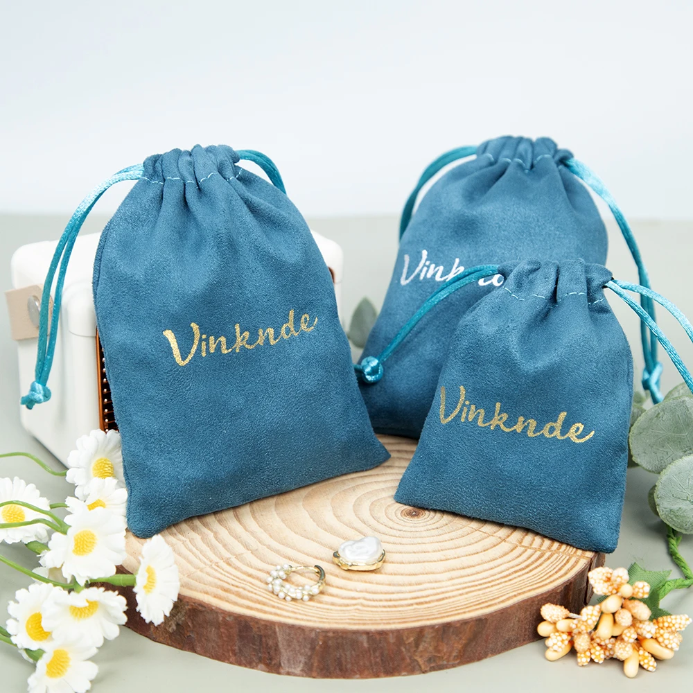 

100 шт. индивидуальный логотип с принтом 3x4 дюйма, маленькая мягкая бархатная упаковочная сумка на шнурке, ювелирные изделия, духи, конфеты, роскошный фланелевой подарочный мешок для пыли