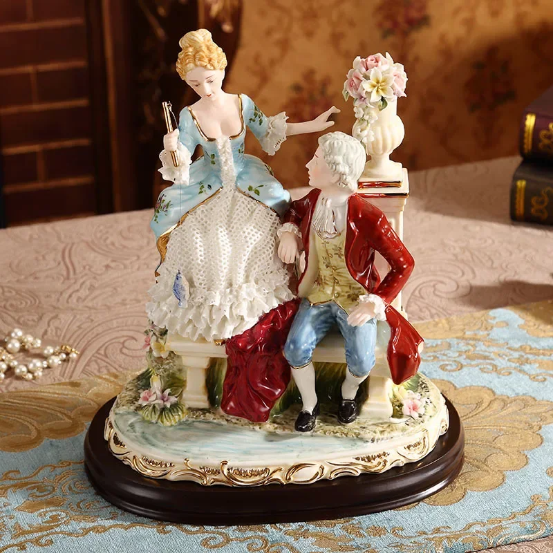 European-style British couple ornament character porcelain puppet ceramic handicraft high-end villa living room decoration gift