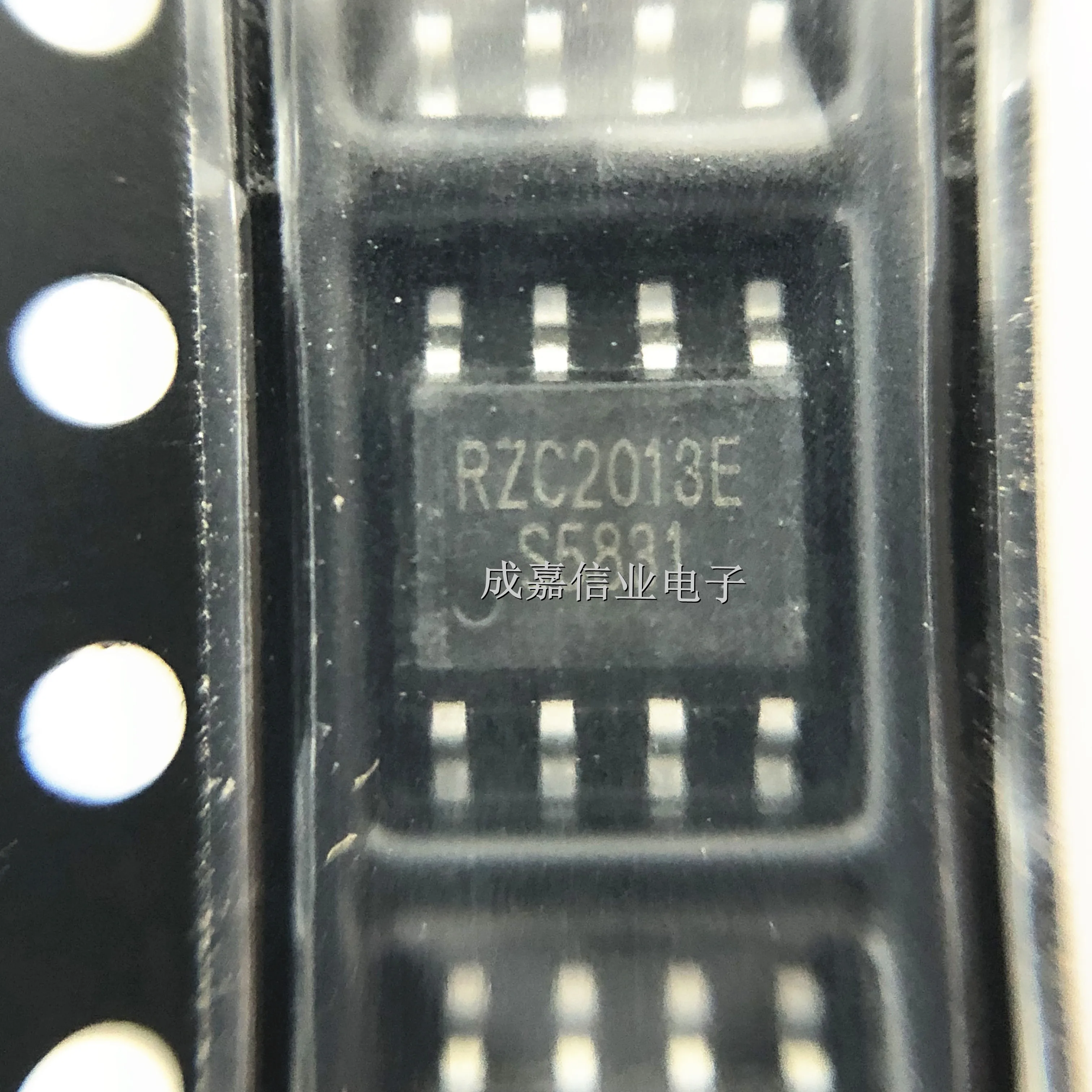 10pcs/Lot RZC2013E ESOP-8 2A, 27V Synchronous Buck Power Management IC Operation Temperature;-25C - +85C