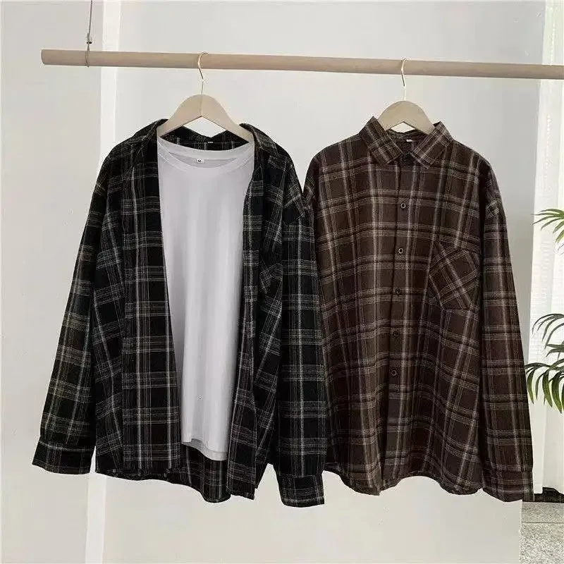 Camisa xadrez feminina de manga comprida, estilo retrô, tamanho solto, versão coreana, jaqueta de estudante para primavera.