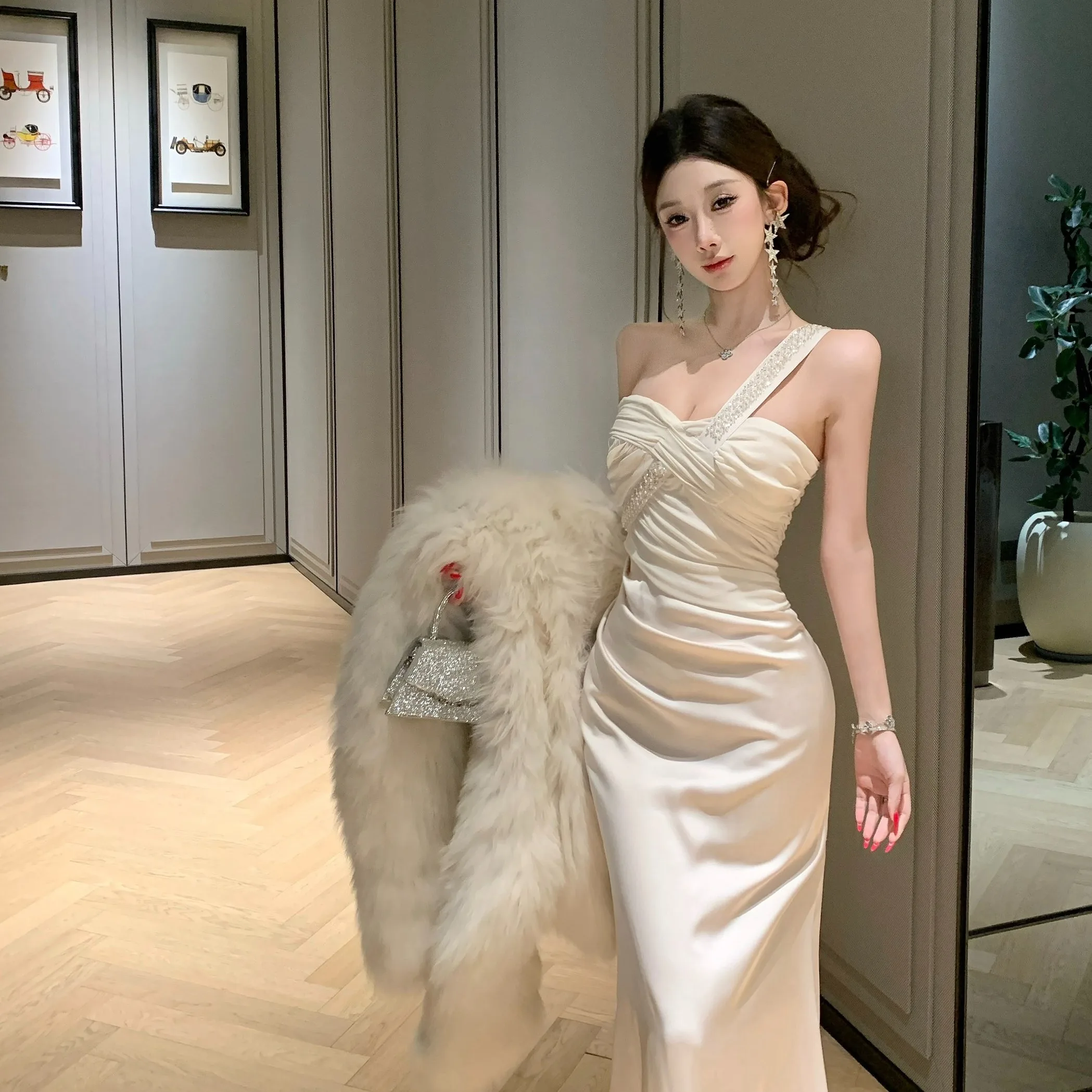 

Вечернее платье приталенного кроя с одним плечом, цепочкой, высоким качеством, модное, с завышенной талией, длинная юбка, без рукавов, свадебное платье