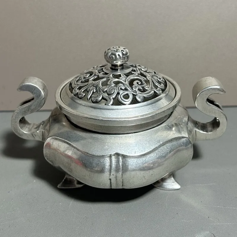 Antique silver-plated begonia incense burner, three-legged incense burner, sandalwood ornament, agarwood, antique Chinese tea ce