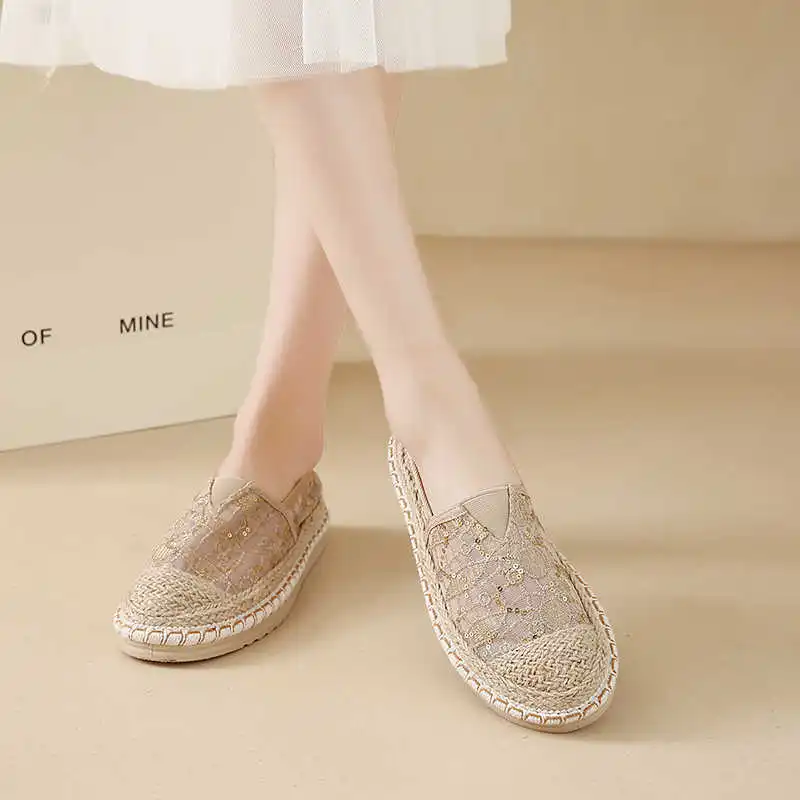 Synthetic Leather Light Women's Large Size 44 Boot White Basketball Woman Shoes Low Top Sneakers Sport Holiday Hit Boty