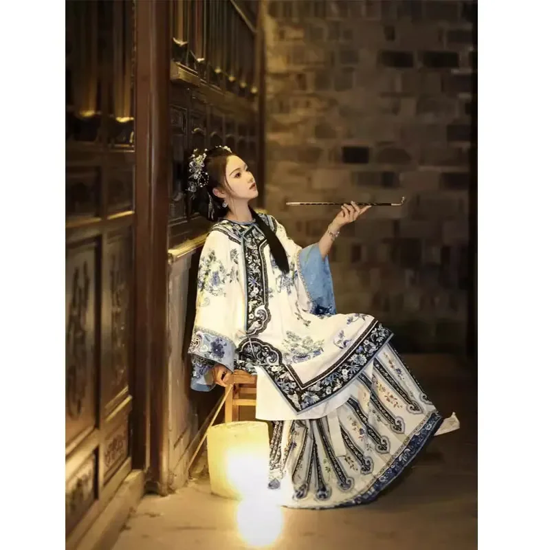 فستان سلالة تشينغ Hanfu تنورة نسائية على شكل وجه حصان ملابس شرقية مطبوعة من البورسلين الأزرق والأبيض أزياء تنكرية للسيدات للحفلات 28