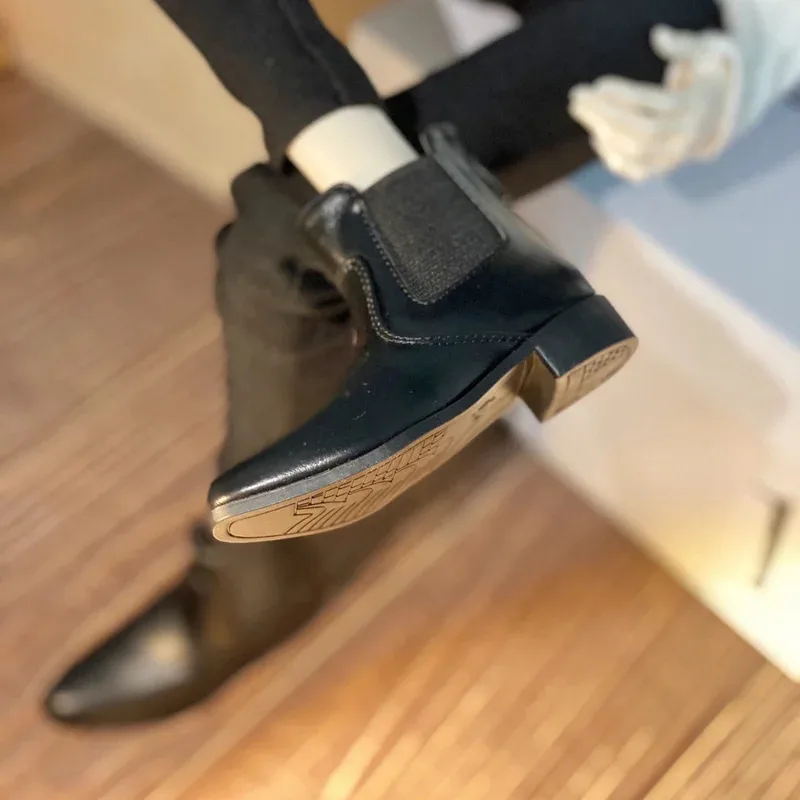 BJD poppenschoenen geschikt voor Oom SD17 Ghost2 Oom maat modieus nieuw puntig pak leren schoenen enkellaarsjes zwart
