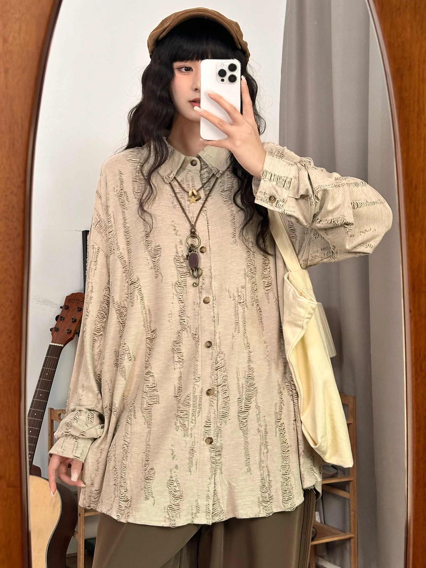 

Оригинальный американский ретро-топ с эффектом потертости, свободный крой, длинный рукав, для женщин, весенний, из смесового хлопка и полиэстера, повседневная одежда