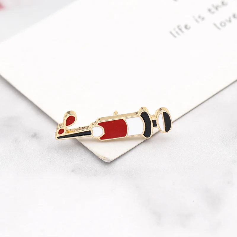 Hot Creative Medical Pins Heart Blood Vessel Medicine Needle Brooch Gifts for Surgeon Nurse Doctor Bag Denim Accessories Jewelry